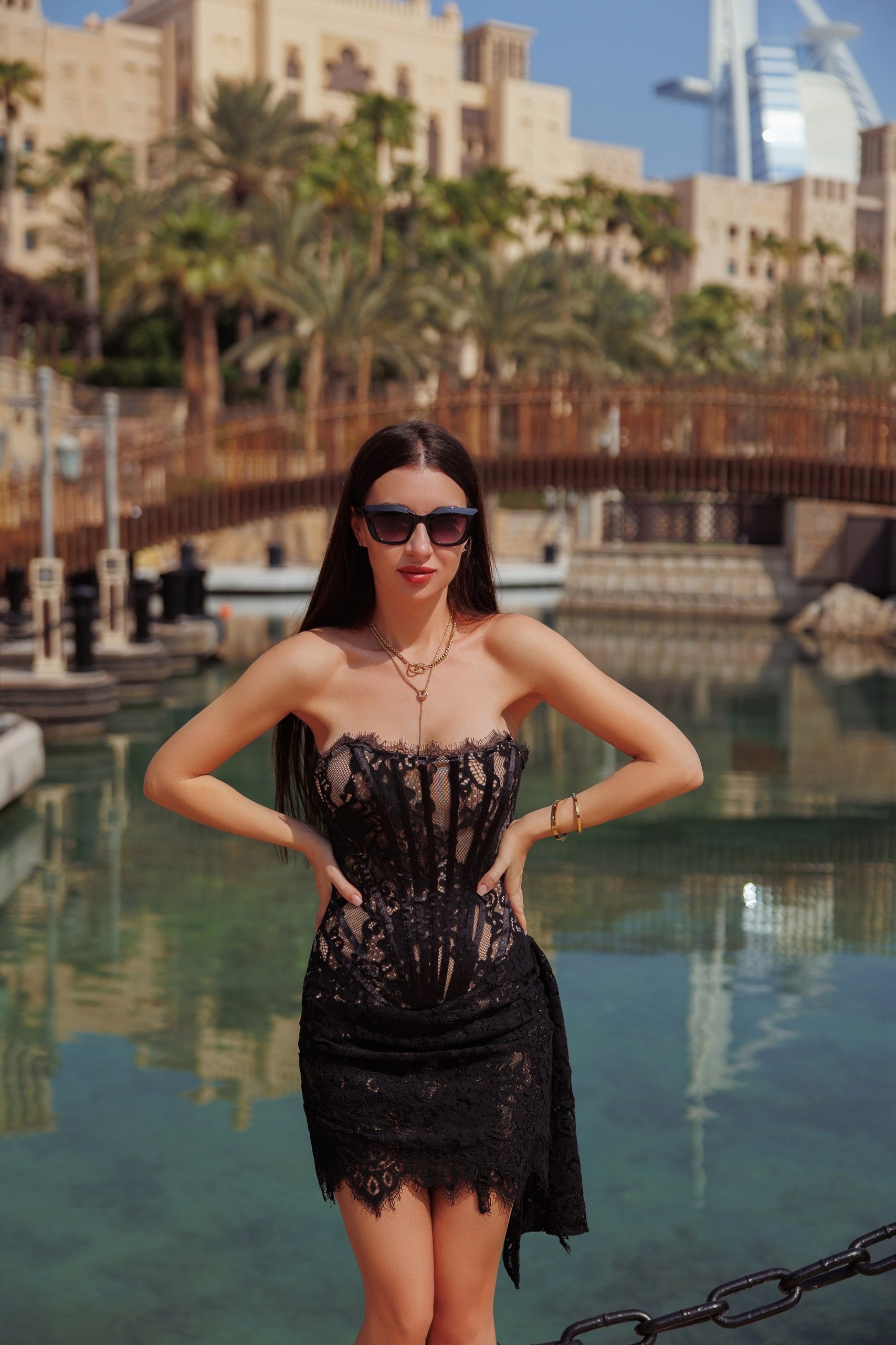Ola, 27